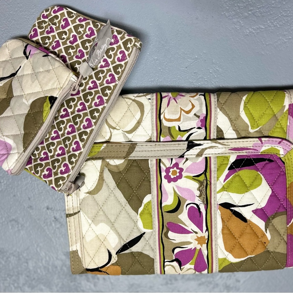 Vera Bradley travel Accessory